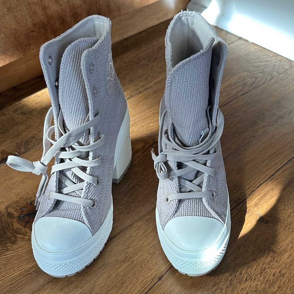 Converse all stars Chuck Taylor new in Light Gray sneakers
